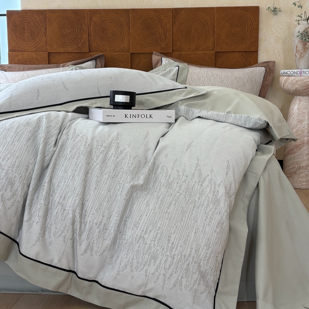 91家纺网 家纺一手货源 找家纺 嘉汀兰2025新款全棉臻品磨毛轻奢时尚秋冬加厚四件套-拼角款 长相依-草绿