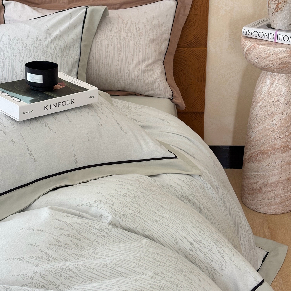 91家纺网 家纺一手货源 找家纺 嘉汀兰2025新款全棉臻品磨毛轻奢时尚秋冬加厚四件套-拼角款 长相依-草绿