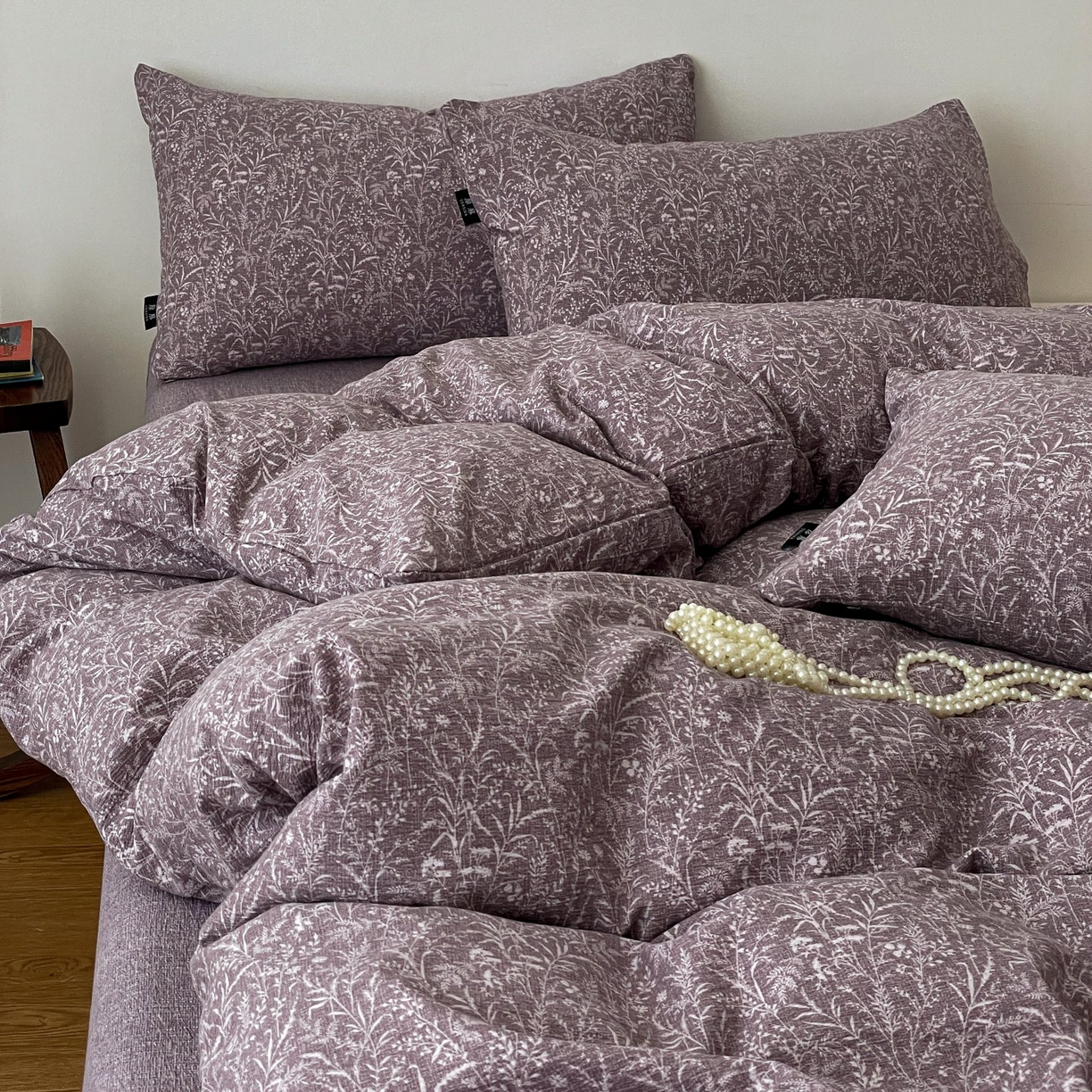 91家纺网 家纺一手货源 找家纺 梦纤绒 2025秋冬新款A类高克重亚麻复古诧季风原麻系列四件套 鸢尾紫