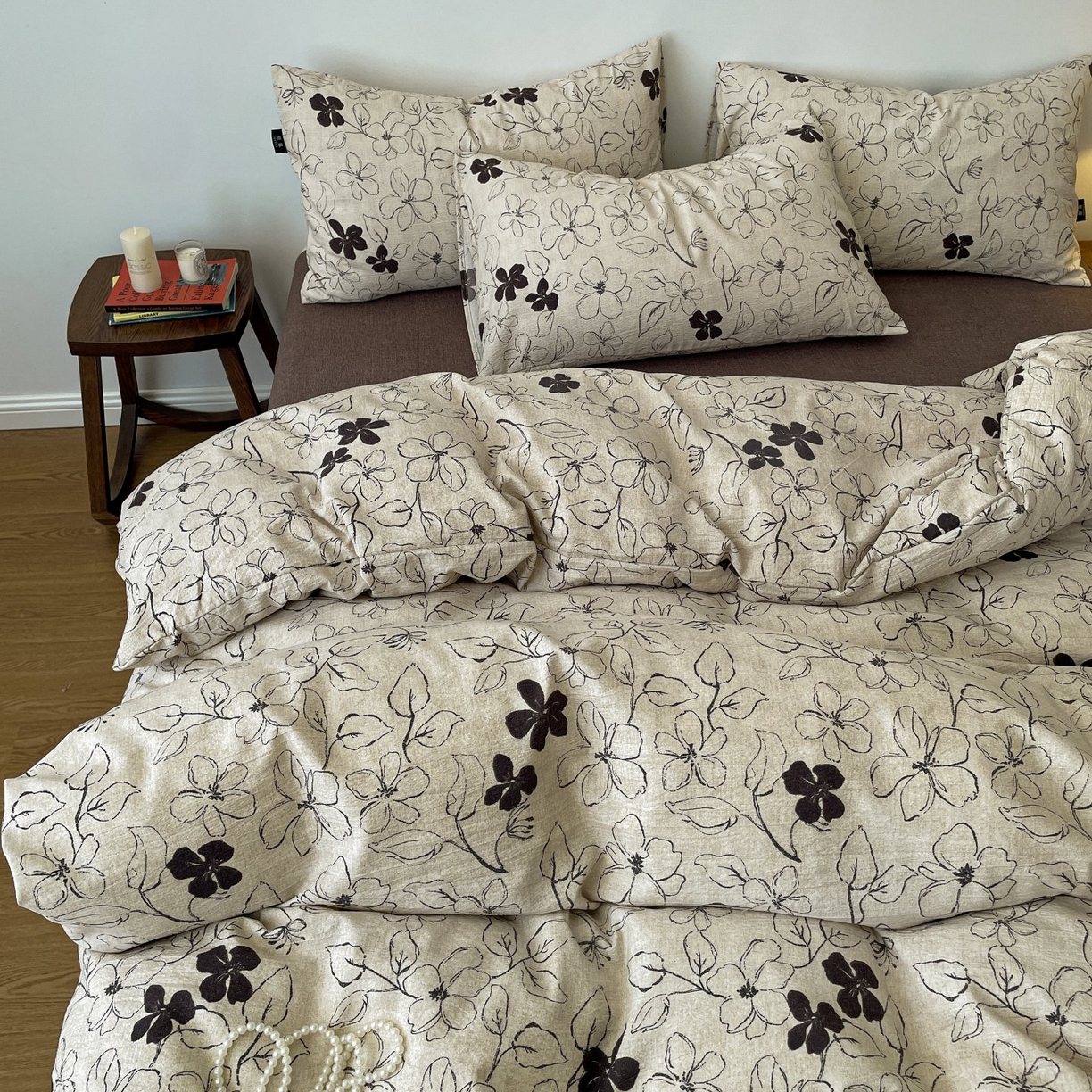 91家纺网 家纺一手货源 找家纺 梦纤绒 2025秋冬新款A类高克重亚麻复古诧季风原麻系列四件套 约定咖