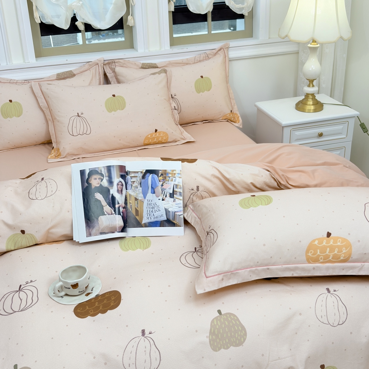 91家纺网 家纺一手货源 找家纺 未来家居 2025新款焕新南疆秋冬全棉加厚磨毛纯色印花四件套 南瓜派-粉