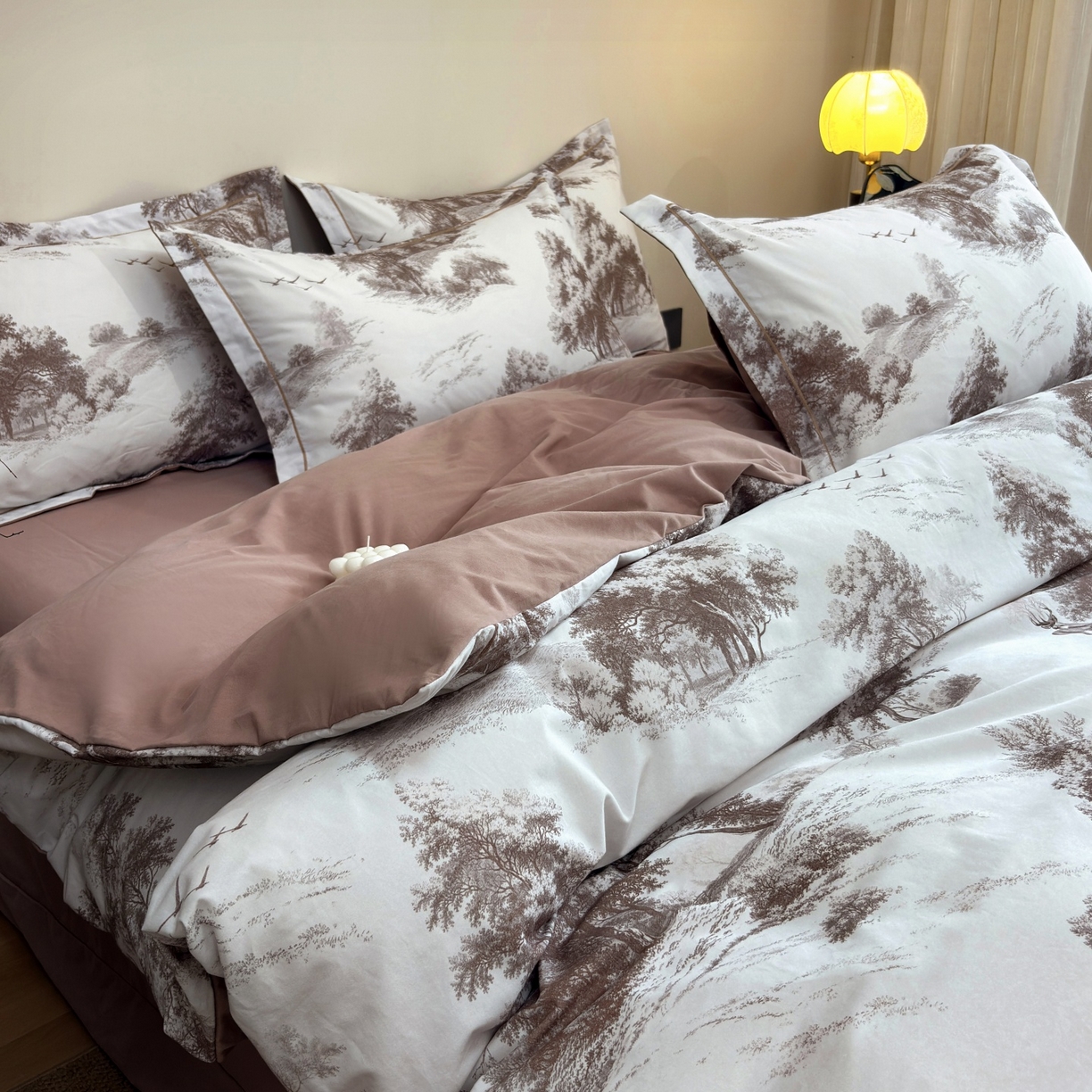 91家纺网 家纺一手货源 找家纺 未来家居 2025新款焕新南疆秋冬全棉加厚磨毛纯色印花四件套 半夏-咖