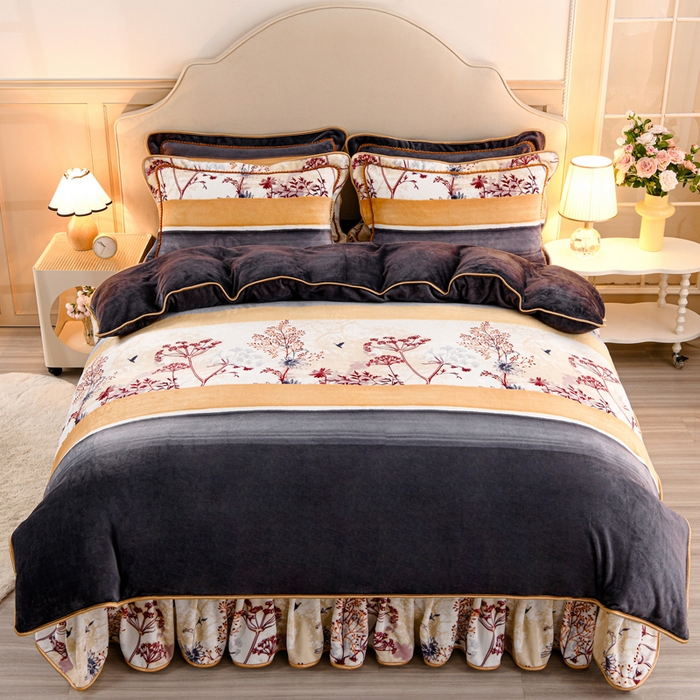 91家纺网 家纺一手货源 找家纺 羽梦2025新款8.5斤牛奶法莱绒金貂法兰绒四件套直播爆款雁南归