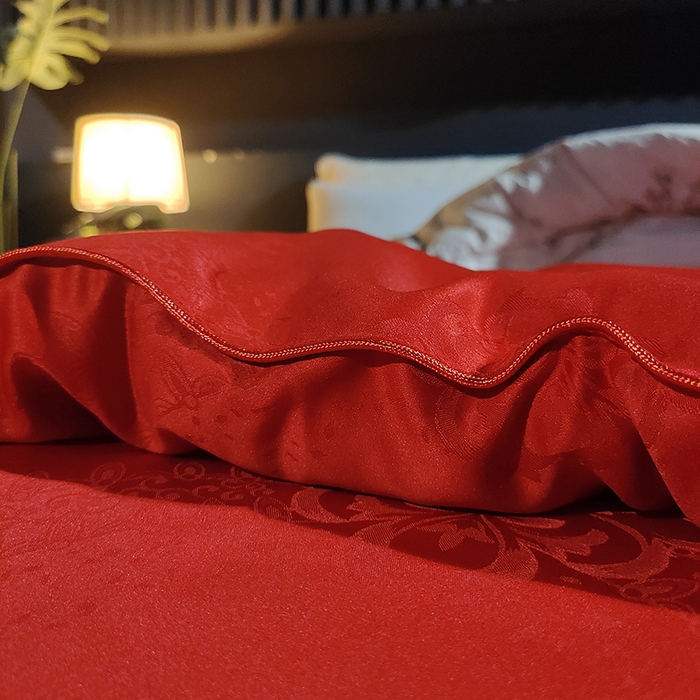 91家纺网 家纺一手货源 找家纺 金同成家纺 2025新款蚕丝被保暖被春秋冬季被子学生季婚庆拉链子母被被子被芯 中国红