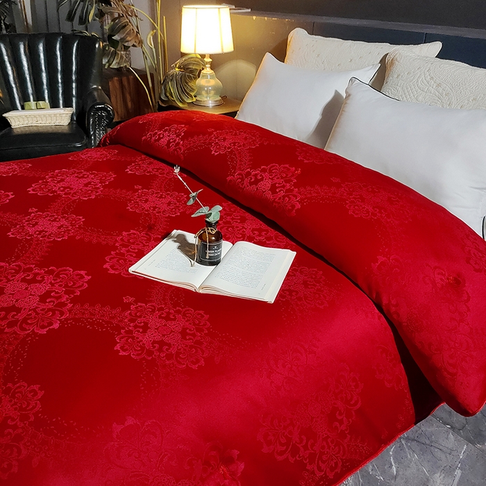 91家纺网 家纺一手货源 找家纺 金同成家纺 2025新款蚕丝被保暖被春秋冬季被子学生季婚庆拉链子母被被子被芯 中国红