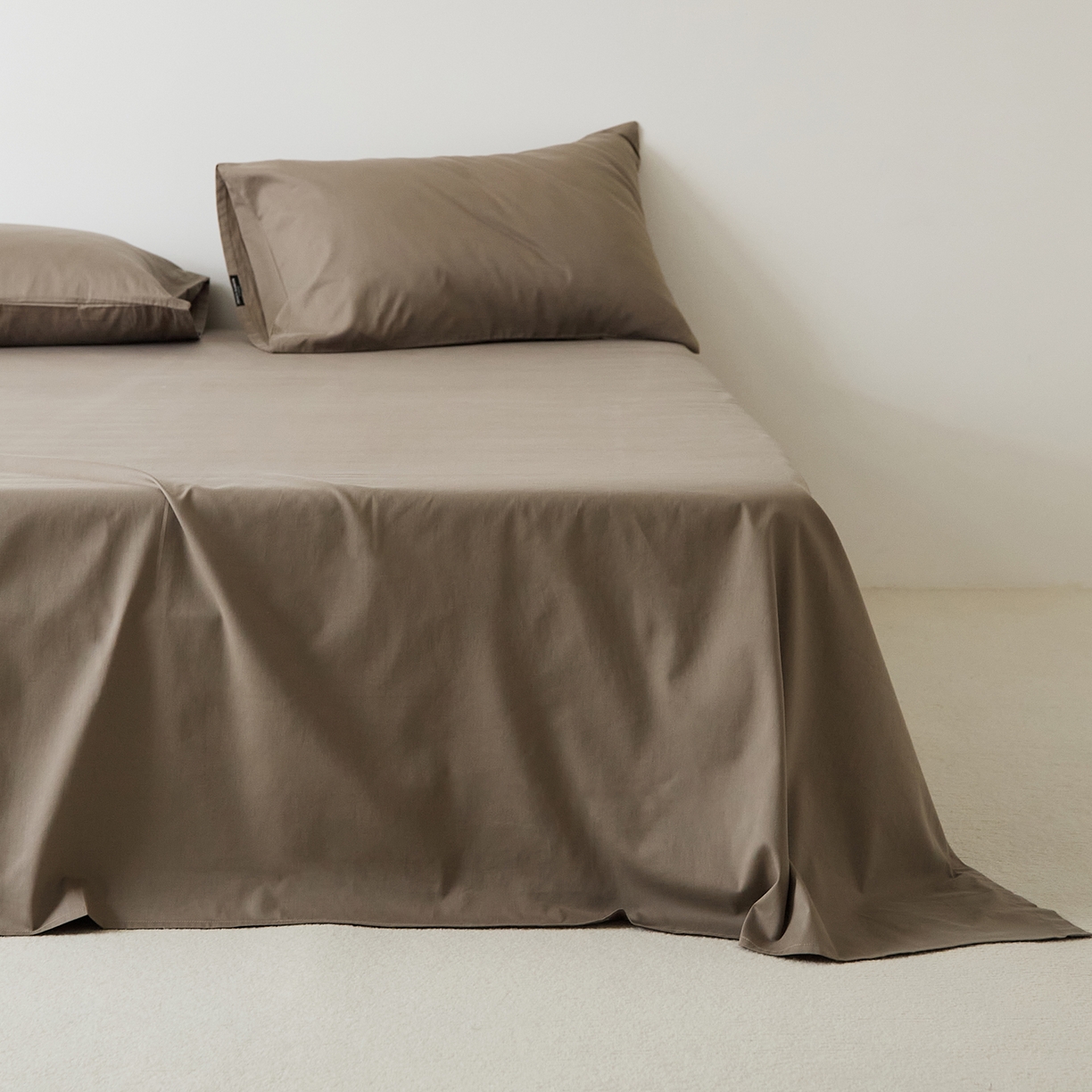 91家纺网 家纺一手货源 找家纺 EH家居 2025新款全棉磨毛纯色单床单-云栖系列 高级咖