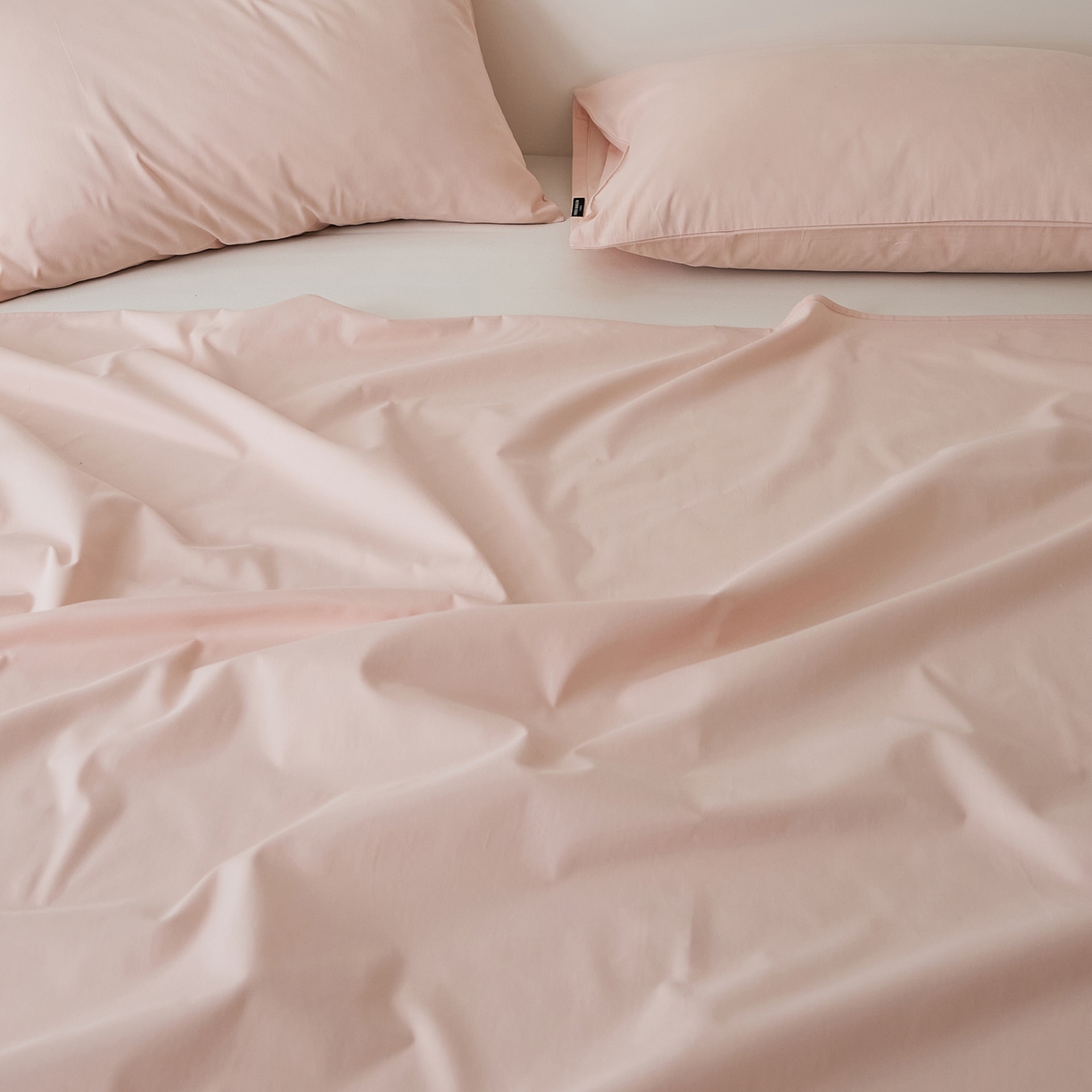 91家纺网 家纺一手货源 找家纺 EH家居 2025新款全棉磨毛纯色单床单-云栖系列 莲粉色