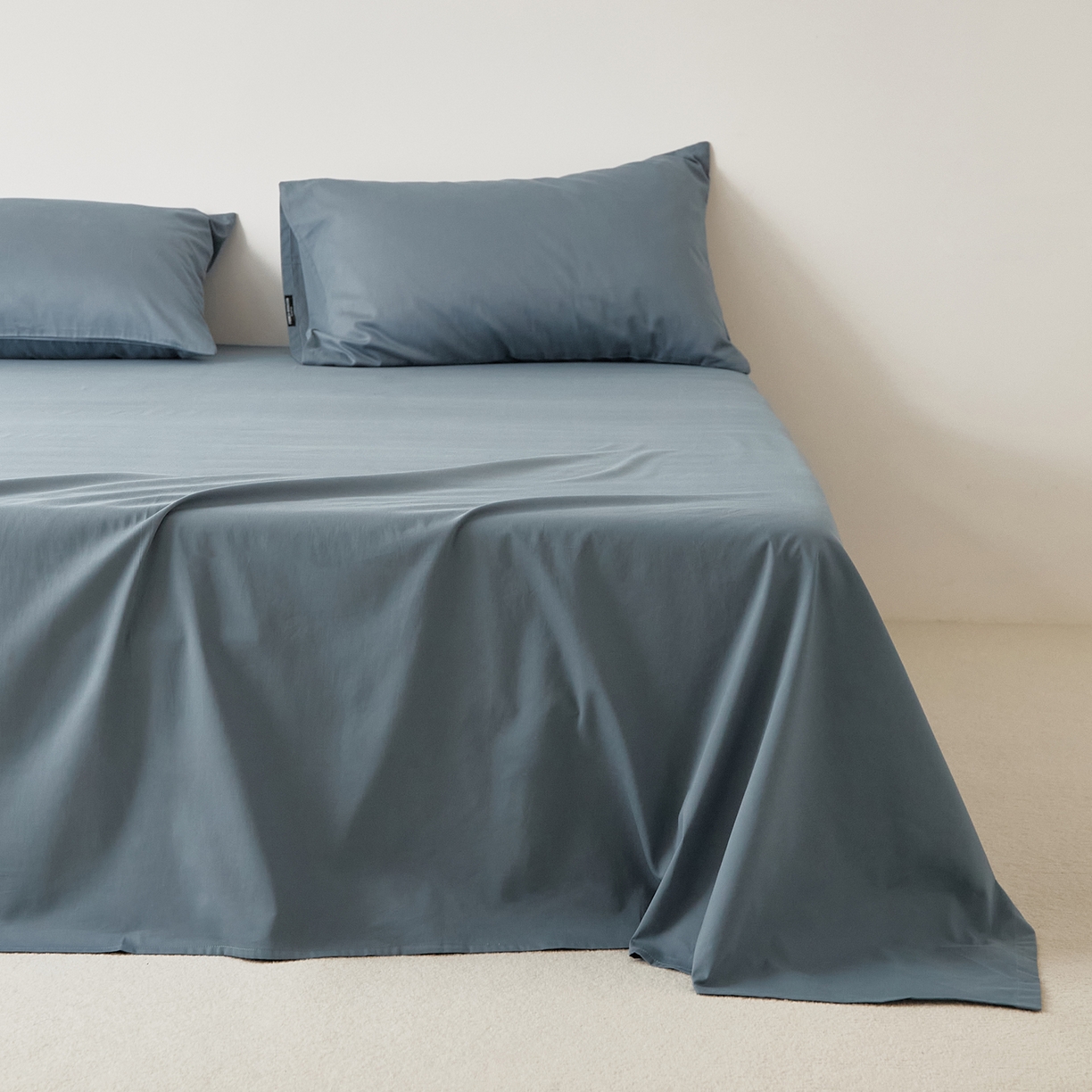 91家纺网 家纺一手货源 找家纺 EH家居 2025新款全棉磨毛纯色单床单-云栖系列 南菲蓝