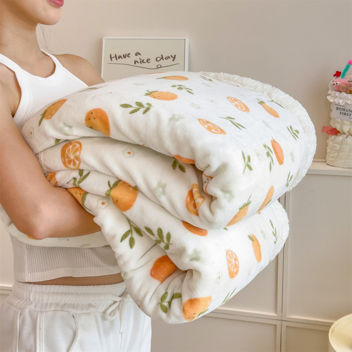 91家纺网 家纺一手货源 找家纺 丝幔家纺 2025新款A类卡通牛奶绒毛毯多功能毯 大橘大利