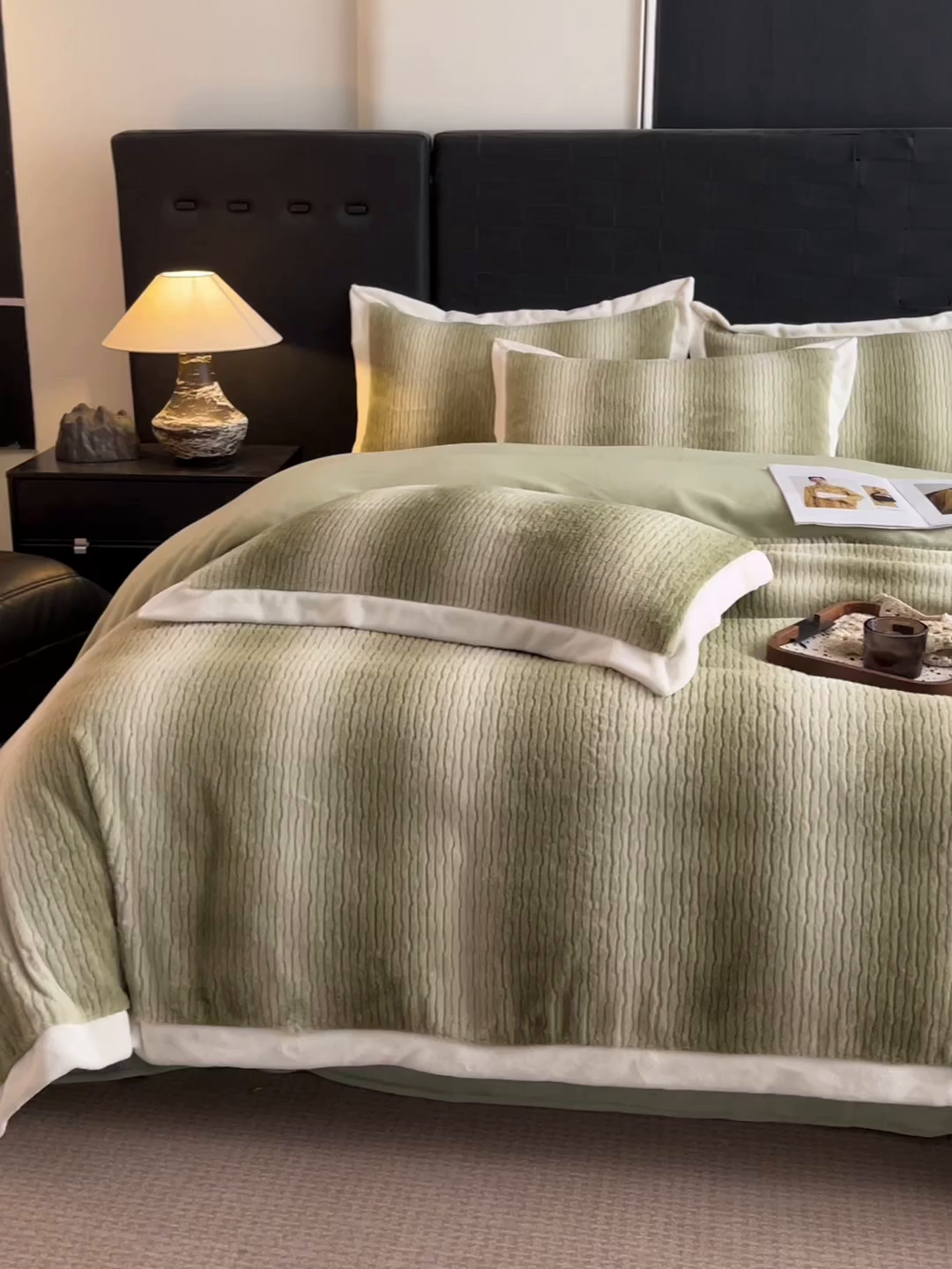 91家纺网 家纺一手货源 找家纺 （总）羽梦家纺 2025秋冬新品260克加厚全消光貂狐绒工艺款超保暖四件套