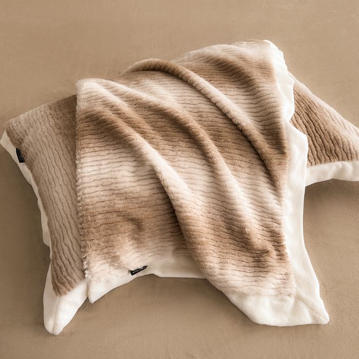 91家纺网 家纺一手货源 找家纺 羽梦家纺 2025秋冬新品260克加厚全消光貂狐绒工艺款超保暖四件套 九尾狐-咖色