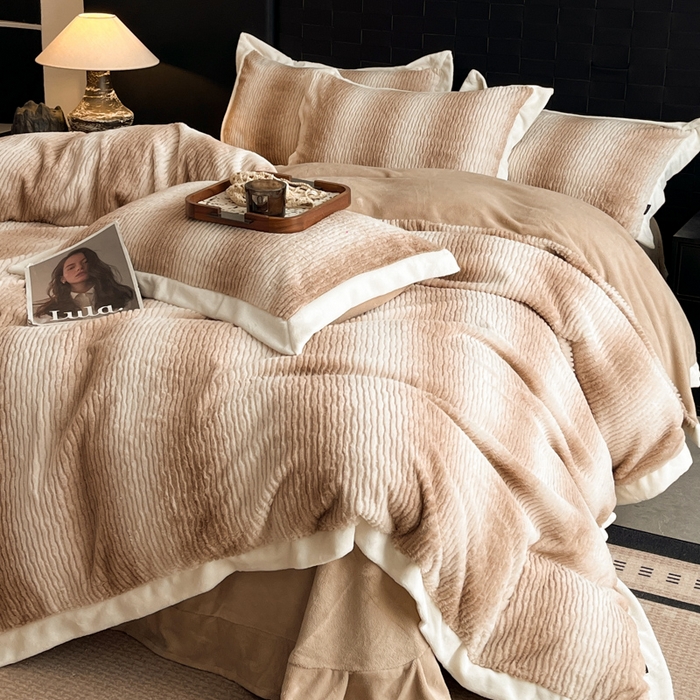 91家纺网 家纺一手货源 找家纺 羽梦家纺 2025秋冬新品260克加厚全消光貂狐绒工艺款超保暖四件套 九尾狐-咖色