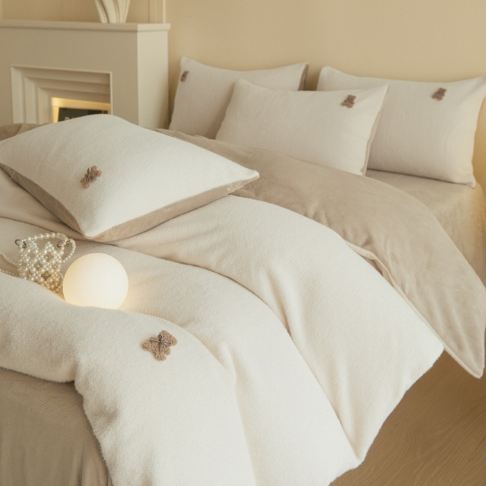 91家纺网 家纺一手货源 找家纺 羽梦家纺 2025新款260克加厚全消光糯米绒阳光绒加厚保暖四件套 糯米绒-奶白