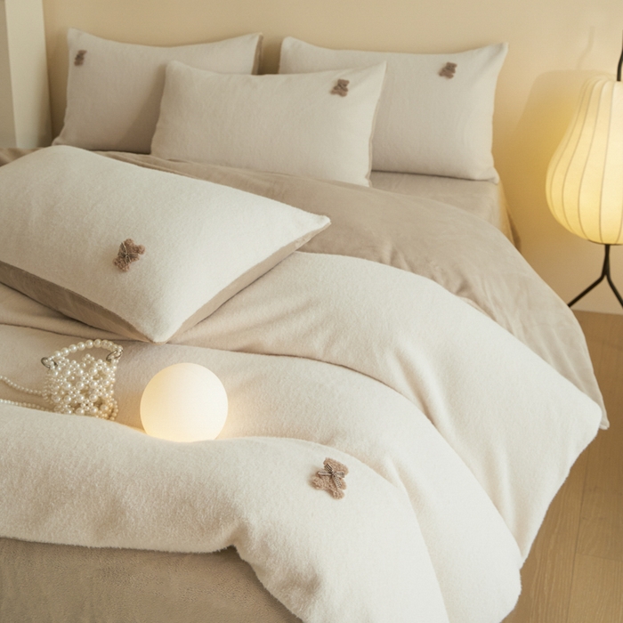 91家纺网 家纺一手货源 找家纺 羽梦家纺 2025新款260克加厚全消光糯米绒阳光绒加厚保暖四件套 糯米绒-奶白