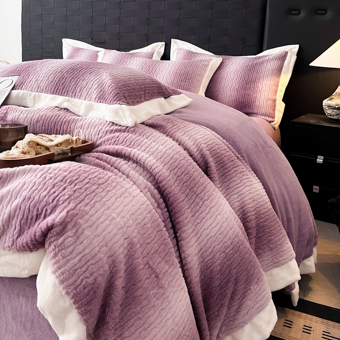 91家纺网 家纺一手货源 找家纺 羽梦家纺 2025秋冬新品260克加厚全消光貂狐绒工艺款超保暖四件套 九尾狐-紫色