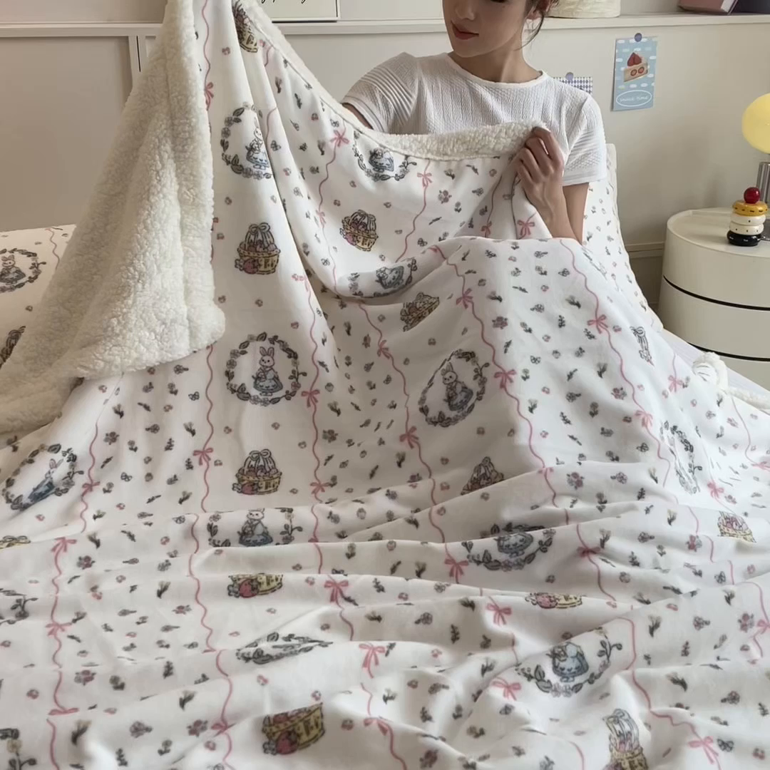 91家纺网 家纺一手货源 找家纺 丝幔家纺 2025新款A类卡通牛奶绒毛毯多功能毯 秘密花园