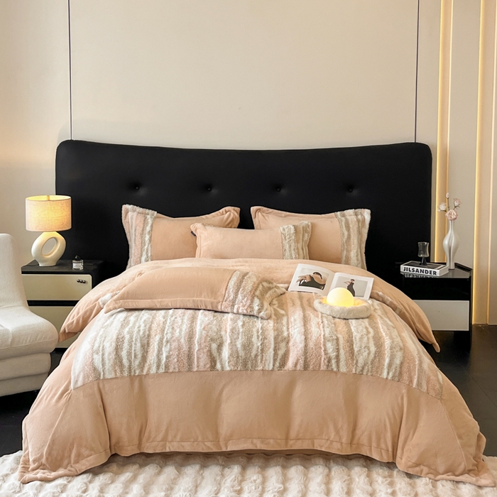 91家纺网 家纺一手货源 找家纺 （总）羽梦家纺 2025新款260克加厚全消光皮草款阳光绒轻奢四件套