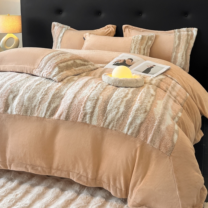 91家纺网 家纺一手货源 找家纺 （总）羽梦家纺 2025新款260克加厚全消光皮草款阳光绒轻奢四件套