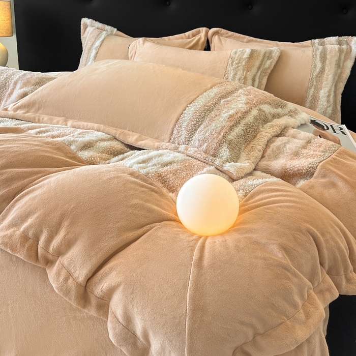 91家纺网 家纺一手货源 找家纺 （总）羽梦家纺 2025新款260克加厚全消光皮草款阳光绒轻奢四件套