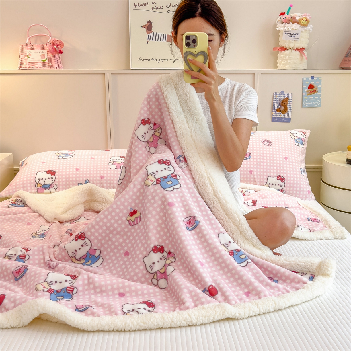 91家纺网 家纺一手货源 找家纺 丝幔家纺 2025新款A类卡通牛奶绒毛毯多功能毯 甜心粉猫