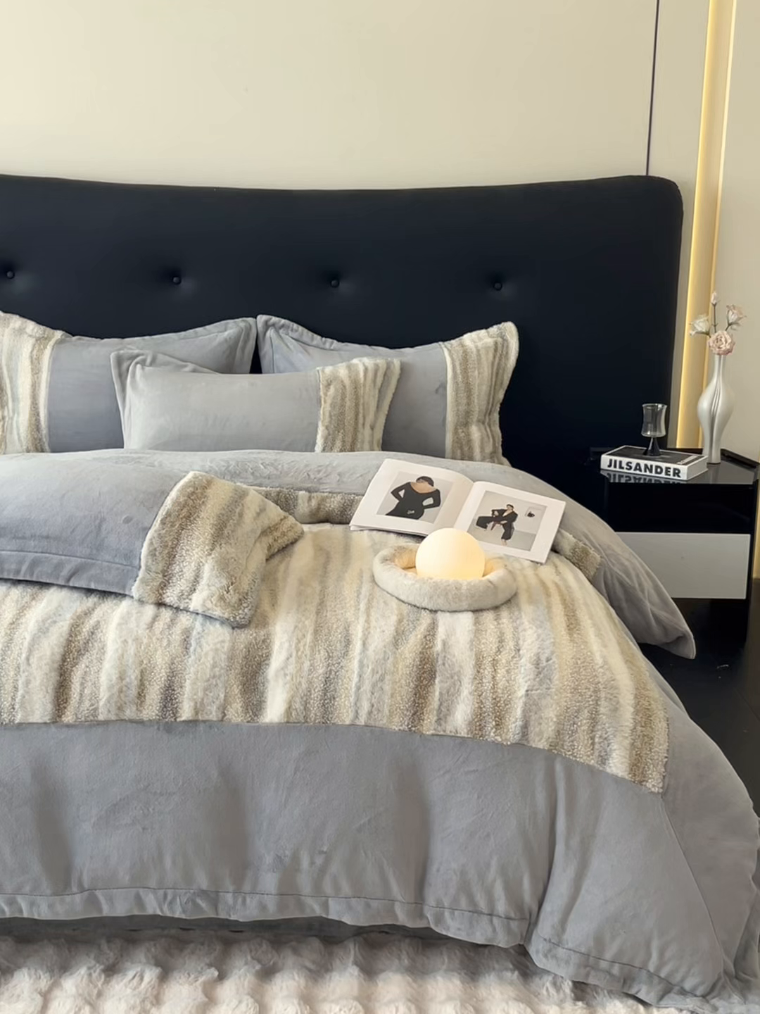 91家纺网 家纺一手货源 找家纺 羽梦家纺 2025新款260克加厚全消光皮草款阳光绒轻奢四件套 托斯卡纳-暗灰