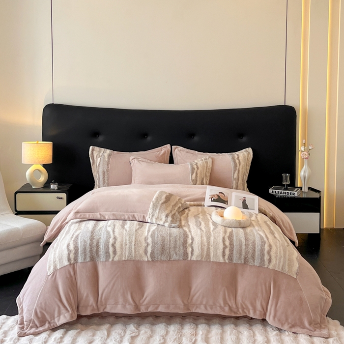 91家纺网 家纺一手货源 找家纺 羽梦家纺 2025新款260克加厚全消光皮草款阳光绒轻奢四件套 托斯卡纳-暗粉