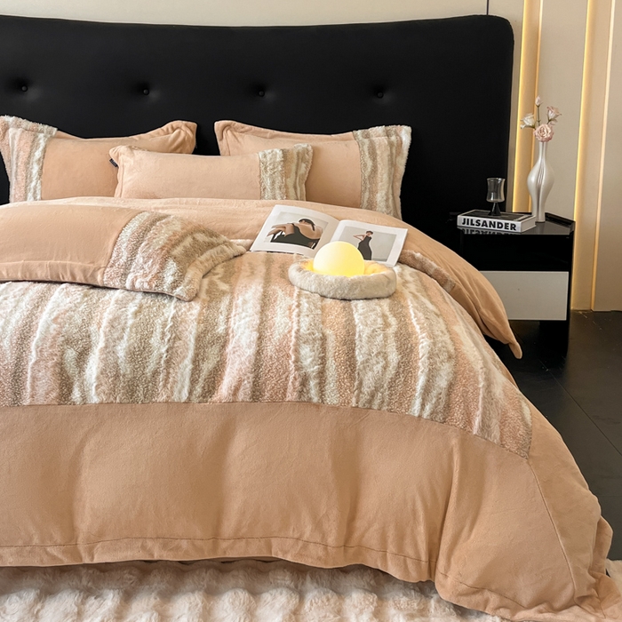 91家纺网 家纺一手货源 找家纺 羽梦家纺 2025新款260克加厚全消光皮草款阳光绒轻奢四件套 托斯卡纳-米黄