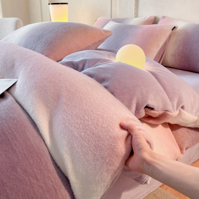 91家纺网 家纺一手货源 找家纺 羽梦家纺 2025新款260克加厚全消光云朵绒阳光绒加厚保暖四件套 棉花糖-芋泥紫