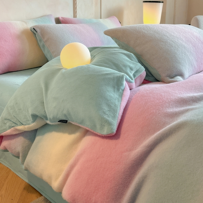 91家纺网 家纺一手货源 找家纺 羽梦家纺 2025新款260克加厚全消光云朵绒阳光绒加厚保暖四件套 棉花糖-泡芙粉