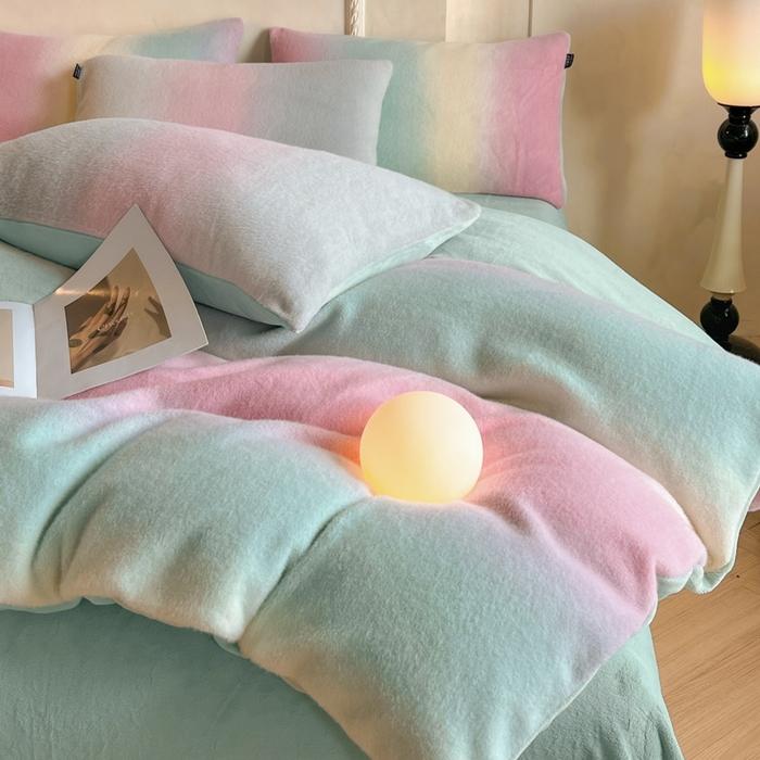 91家纺网 家纺一手货源 找家纺 羽梦家纺 2025新款260克加厚全消光云朵绒阳光绒加厚保暖四件套 棉花糖-泡芙粉