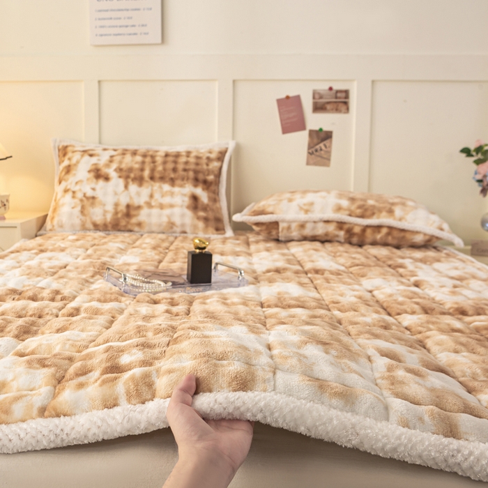 91家纺网 家纺一手货源 找家纺 正邦家纺 2025新款泡泡绒床褥床垫 渐变咖