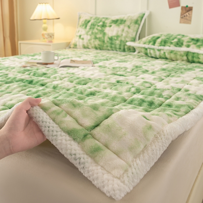 91家纺网 家纺一手货源 找家纺 正邦家纺 2025新款泡泡绒床褥床垫 渐变绿