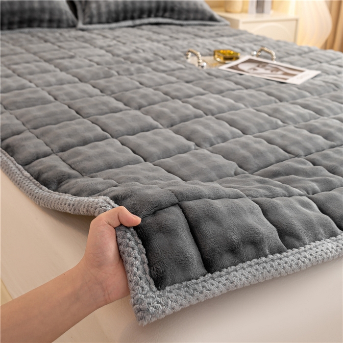 91家纺网 家纺一手货源 找家纺 正邦家纺 2025新款泡泡绒床褥床垫 深灰