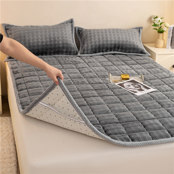 91家纺网 家纺一手货源 找家纺 正邦家纺 2025新款泡泡绒床褥床垫 深灰
