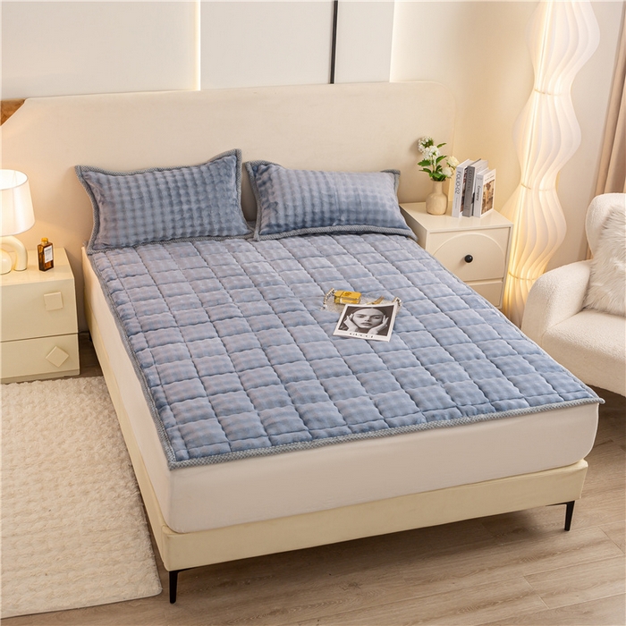 91家纺网 家纺一手货源 找家纺 正邦家纺 2025新款泡泡绒床褥床垫 雾蓝