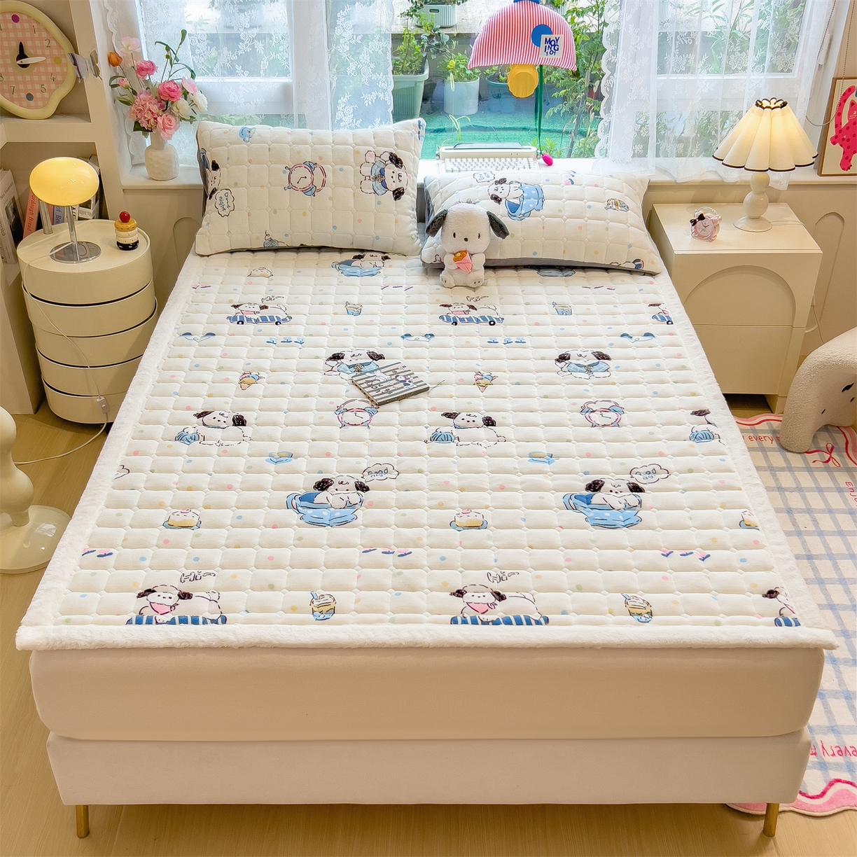 91家纺网 家纺一手货源 找家纺 （总）丝幔家纺 2025新款牛奶绒印花床护垫成人款