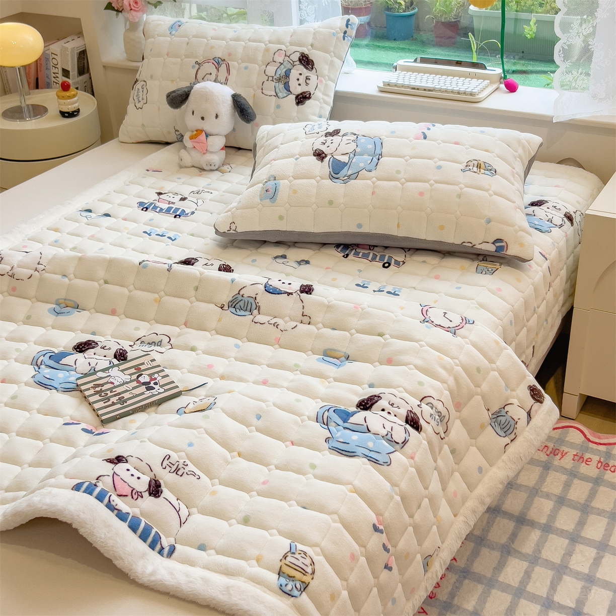 91家纺网 家纺一手货源 找家纺 （总）丝幔家纺 2025新款牛奶绒印花床护垫成人款