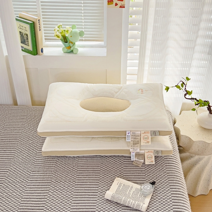 91家纺网 家纺一手货源 找家纺 晚儿 2025新款亲肤舒适草本记舒睡枕枕头枕芯 奶茶色