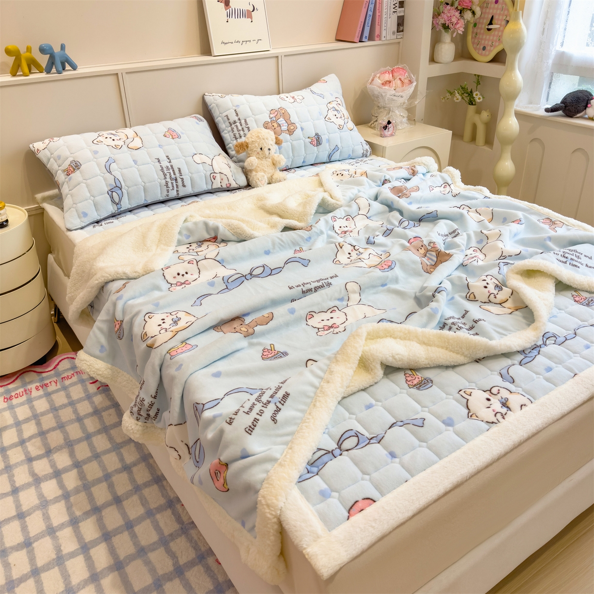 91家纺网 家纺一手货源 找家纺 丝幔家纺 2025新款牛奶绒印花床护垫成人款 欢乐下午茶