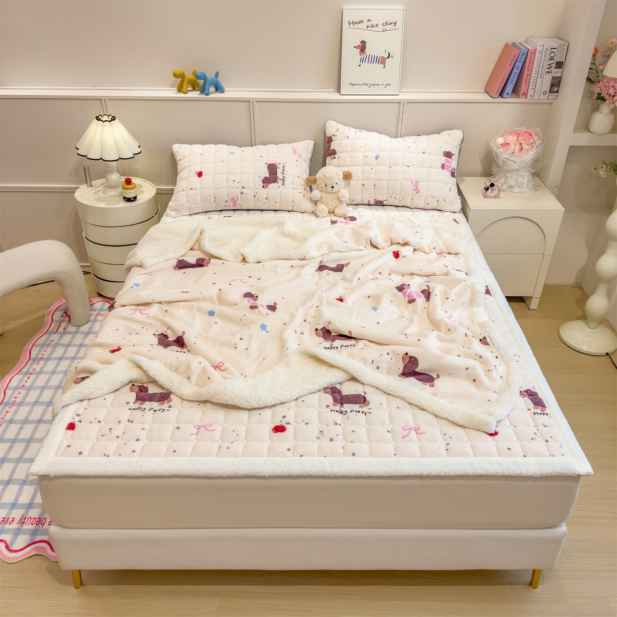 91家纺网 家纺一手货源 找家纺 丝幔家纺 2025新款牛奶绒印花床护垫成人款 腊肠狗