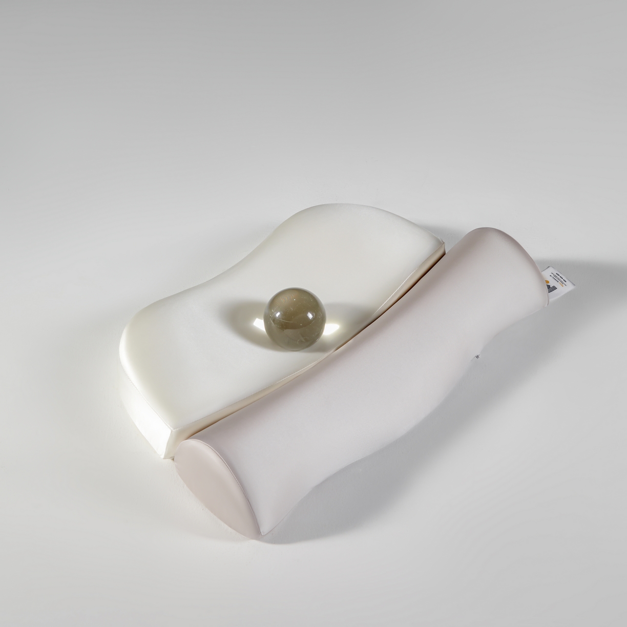 91家纺网 家纺一手货源 找家纺 芯链 2025新款深睡零压慢回弹牵引二合一牵引组合枕头 灰白色