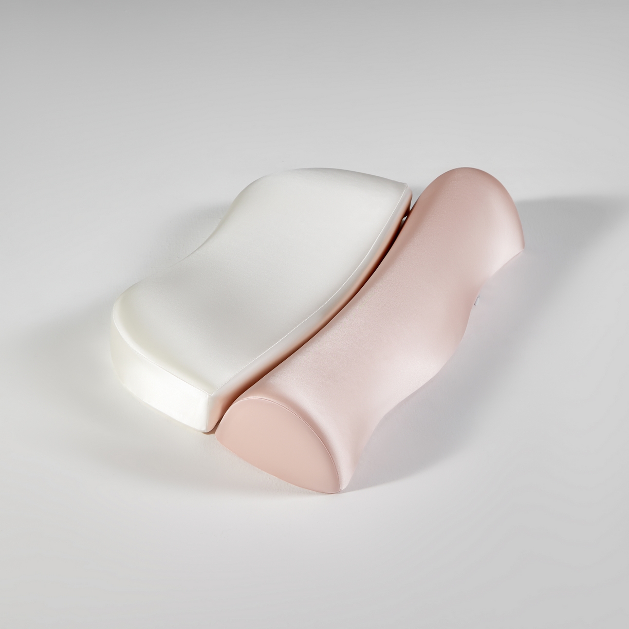 91家纺网 家纺一手货源 找家纺 芯链 2025新款深睡零压慢回弹牵引二合一牵引组合枕头 粉白色