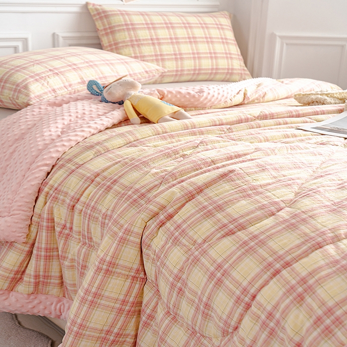 91家纺网 家纺一手货源 找家纺 （总）天瑜家纺 2025新款全棉纯棉色织水洗棉手包豆豆被大豆被被子被芯