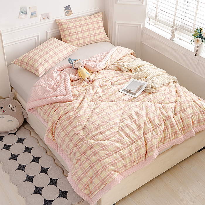 91家纺网 家纺一手货源 找家纺 （总）天瑜家纺 2025新款全棉纯棉色织水洗棉手包豆豆被大豆被被子被芯