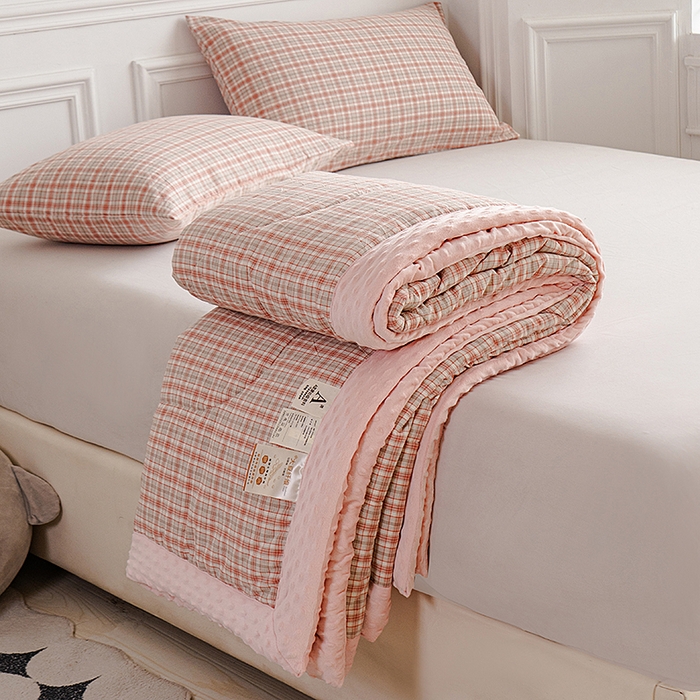 91家纺网 家纺一手货源 找家纺 （总）天瑜家纺 2025新款全棉纯棉色织水洗棉手包豆豆被大豆被被子被芯