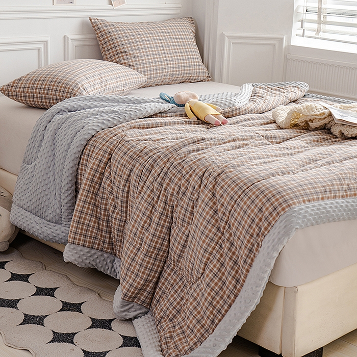 91家纺网 家纺一手货源 找家纺 天瑜家纺 2025新款全棉纯棉色织水洗棉手包豆豆被大豆被被子被芯 洋气灰