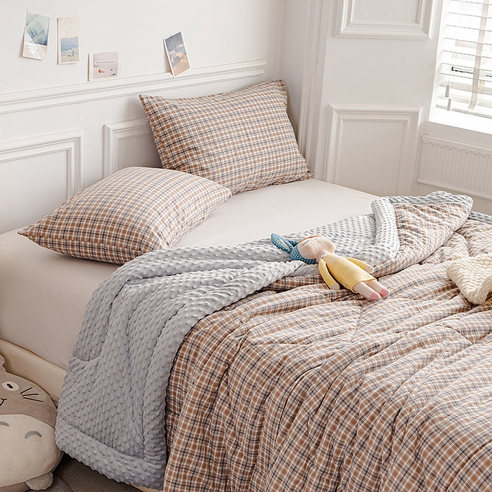 91家纺网 家纺一手货源 找家纺 天瑜家纺 2025新款全棉纯棉色织水洗棉手包豆豆被大豆被被子被芯 洋气灰