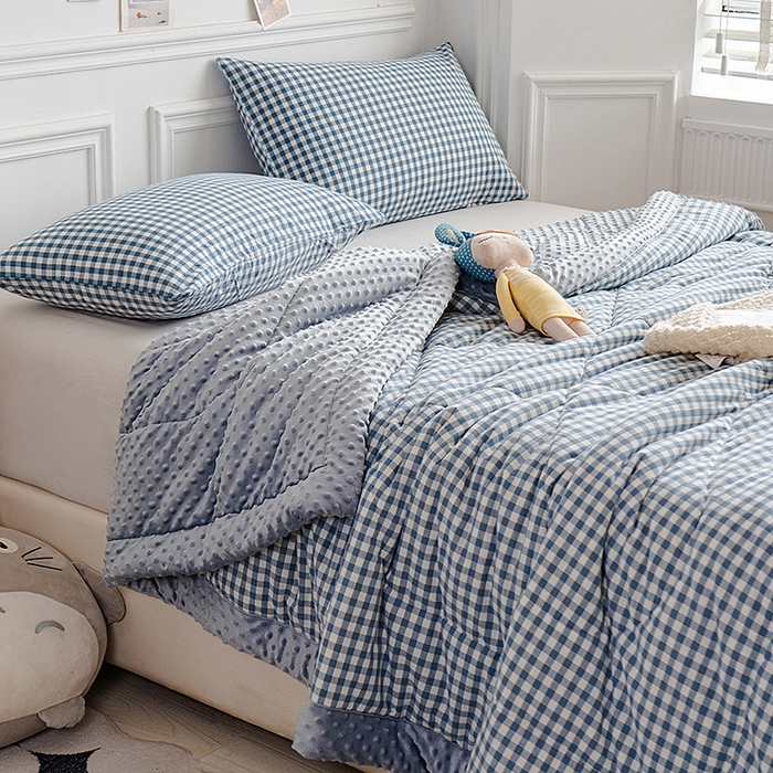 91家纺网 家纺一手货源 找家纺 天瑜家纺 2025新款全棉纯棉色织水洗棉手包豆豆被大豆被被子被芯 蓝小格