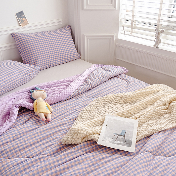 91家纺网 家纺一手货源 找家纺 天瑜家纺 2025新款全棉纯棉色织水洗棉手包豆豆被大豆被被子被芯 紫粉小格