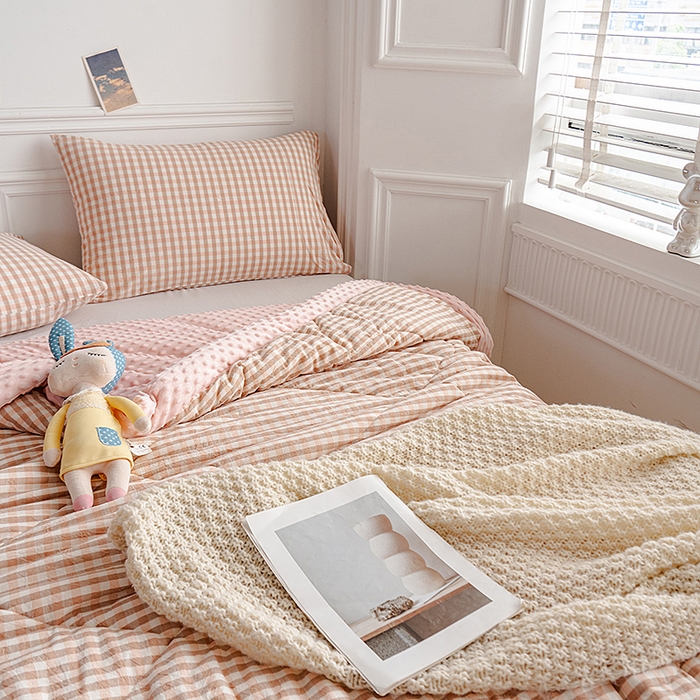 91家纺网 家纺一手货源 找家纺 天瑜家纺 2025新款全棉纯棉色织水洗棉手包豆豆被大豆被被子被芯 粉小格